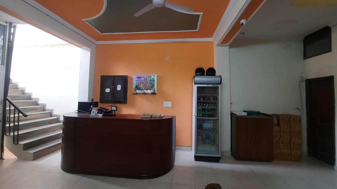 Hotel Holiday Inn Paradise Chandīgarh Buitenkant foto