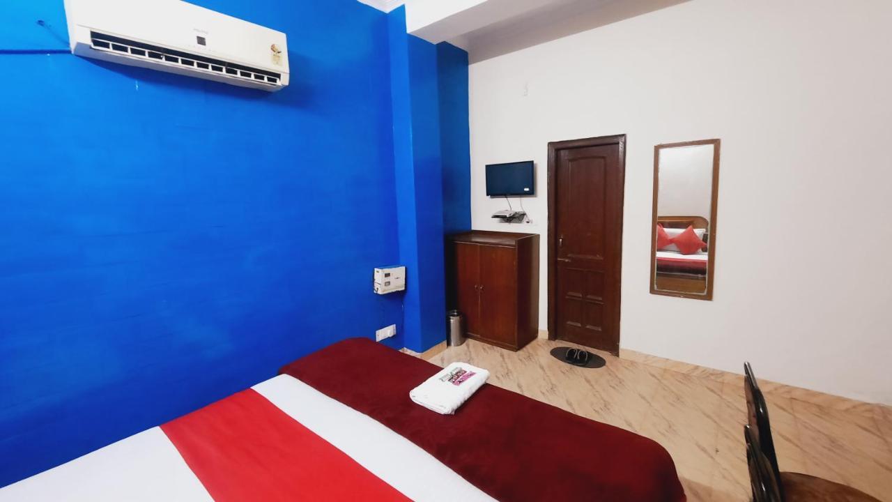 Hotel Holiday Inn Paradise Chandīgarh Buitenkant foto