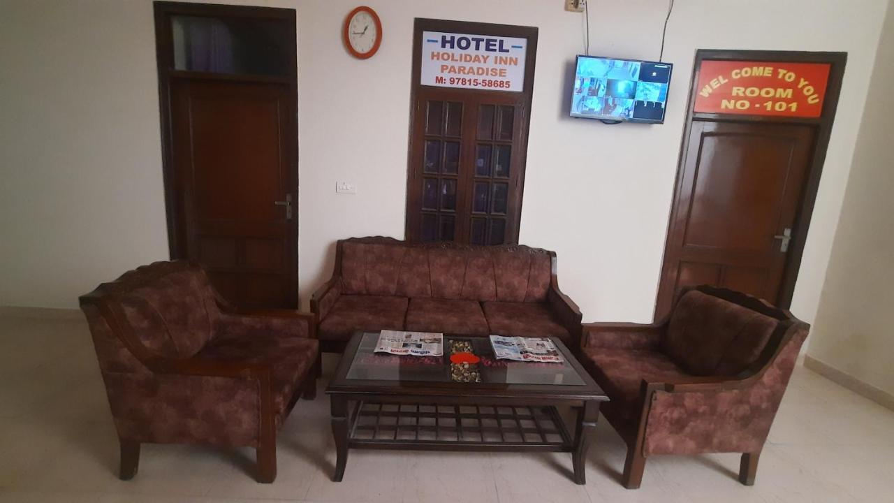 Hotel Holiday Inn Paradise Chandīgarh Buitenkant foto